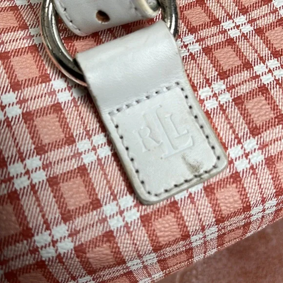 Lauren Ralph Lauren vintage barrel bag. wear and tear on buckles but great - Picture 6 of 7